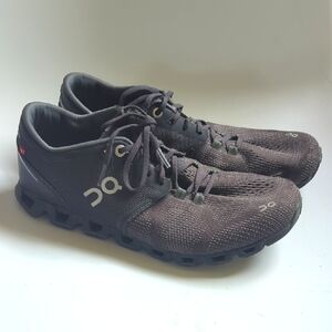 On Cloud Womens Size 7.5 Black Running Swiss Sneakers Activewear CloudTec Oc